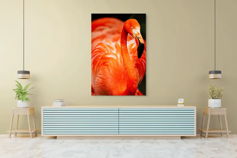 Tablou Canvas, "Grandoarea flamingoului în culori vii", Pene, Portocaliu, Flamingo, Vibrant, Elegant, Grațios, Contrast, Fauna, Natură, Frumusețe, 100 x 150 cm – poza 4