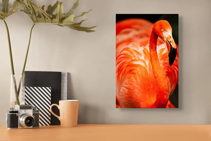 Tablou Canvas, "Grandoarea flamingoului în culori vii", Pene, Portocaliu, Flamingo, Vibrant, Elegant, Grațios, Contrast, Fauna, Natură, Frumusețe, 26 x 39 cm – poza 3
