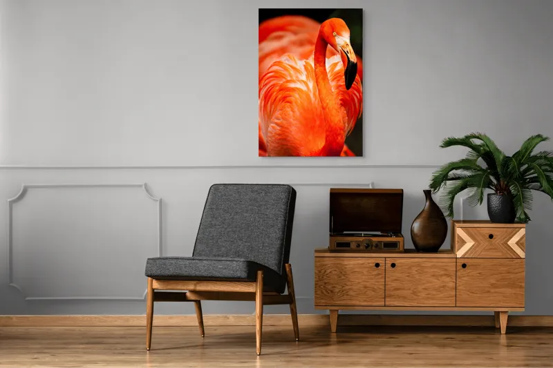 Tablou Canvas, "Grandoarea flamingoului în culori vii", Pene, Portocaliu, Flamingo, Vibrant, Elegant, Grațios, Contrast, Fauna, Natură, Frumusețe, 70 x 100 cm – poza 6