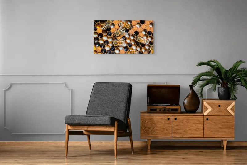 Tablou Canvas, "Albine lucrând în stupul lor", Albine, Fagure, Miere, Hexagoane, Nectar, Polen, Aripi, Muncă, 90 x 50 cm – poza 6