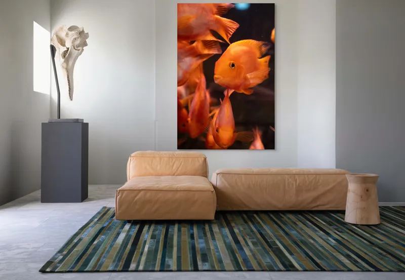 Tablou Canvas, "Dansul peștilor portocalii în apă", Portocaliu, Pește, Apă, Înot, Reflexie, Solzi, Aripioare, 100 x 150 cm – poza 7