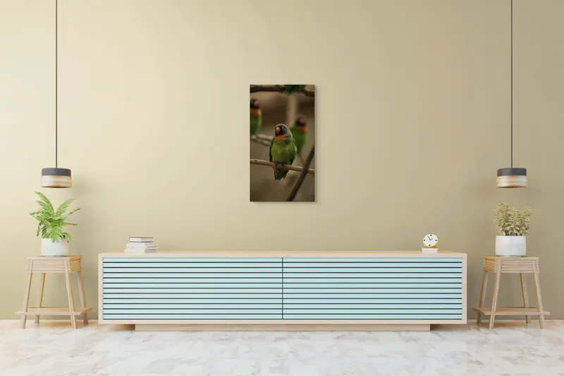 Tablou Canvas, "Papagal pe ramură liniștită", Verde, Papagal, Ramură, Contemplativ, Blândețe, Pene, Portocaliu, Natură, Frumusețe, Delicat., 50 x 90 cm – poza 6