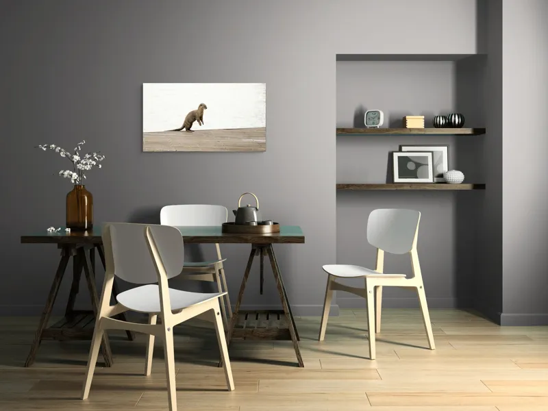 Tablou Canvas, "Vidra curioasă pe pontonul pustiu", Otter, Curious, Standing, Dock, Water, 90 x 50 cm – poza 3