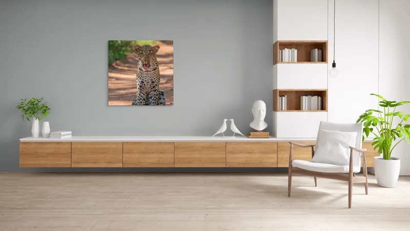 Tablou Canvas, "Leopard odihnindu-se pe potecă însorită", Leopard, Pistrui, Eleganță, Natură, Prădător, Adăpost, Blană, Putere, 100 x 100 cm – poza 8