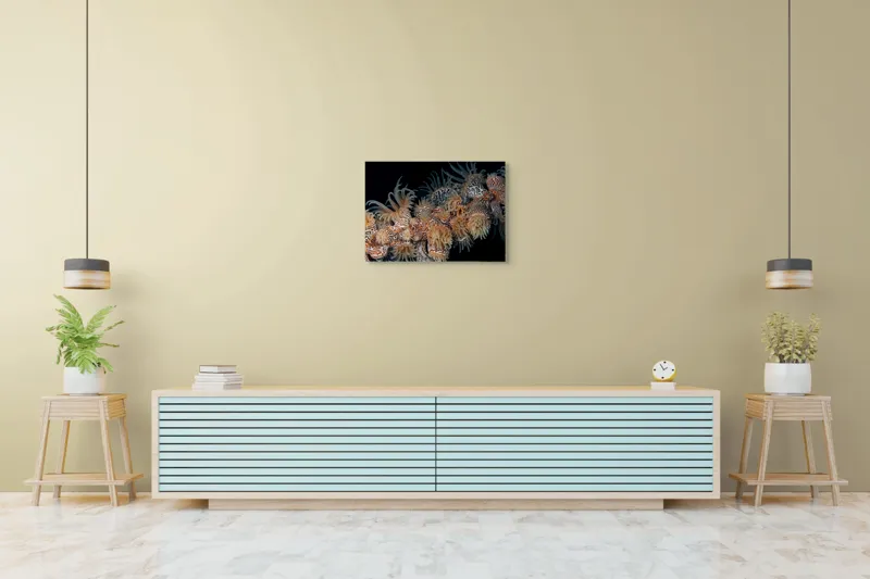 Tablou Canvas, "Coral exotic în adâncuri marine", Tentacule, Model, Subacvatic, Texturi, Contrast, Organism, Vibrant, Detaliu, Exotic, Misterios, 70 x 50 cm – poza 7