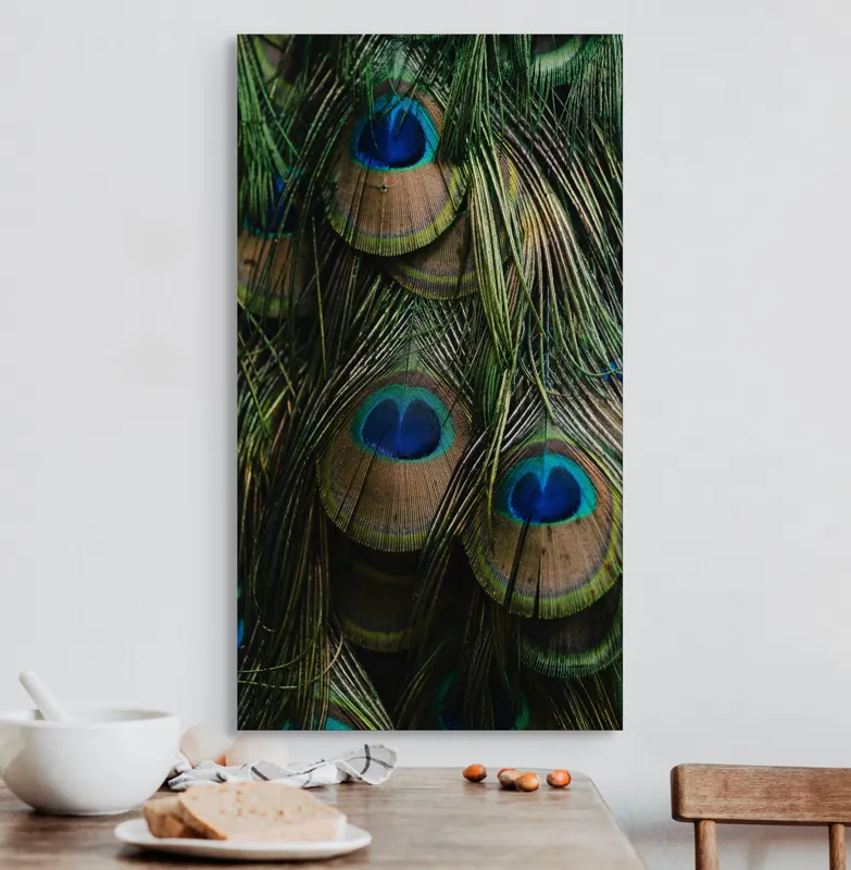 Tablou Canvas, "Ochiul păunului în dansul culorilor", Pene, Colorate, Modele, Detalii, Textura, Frumusete, Albastru, Verde, Natural, Elegant, 50 x 90 cm – poza 3
