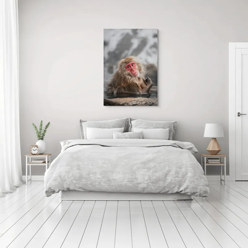 Tablou Canvas, "Macac japonez relaxându-se în apă termală", Blană, Zăpadă, Ape, Privire, Singurătate, 70 x 100 cm – poza 3