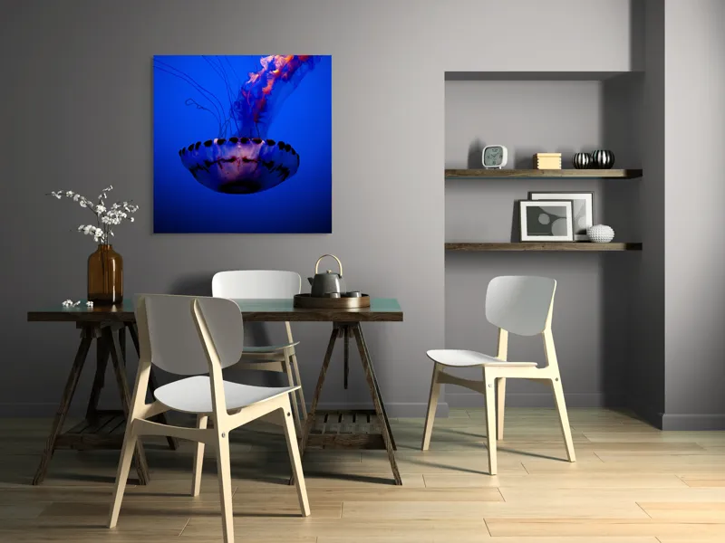 Tablou Canvas, "Meduza dansând în albastrul oceanului", Meduză, Lumină, Albastru, Frumusețe, Ocean, Grație, Mister, Eleganță, Tentacule, Natură., 100 x 100 cm – poza 6