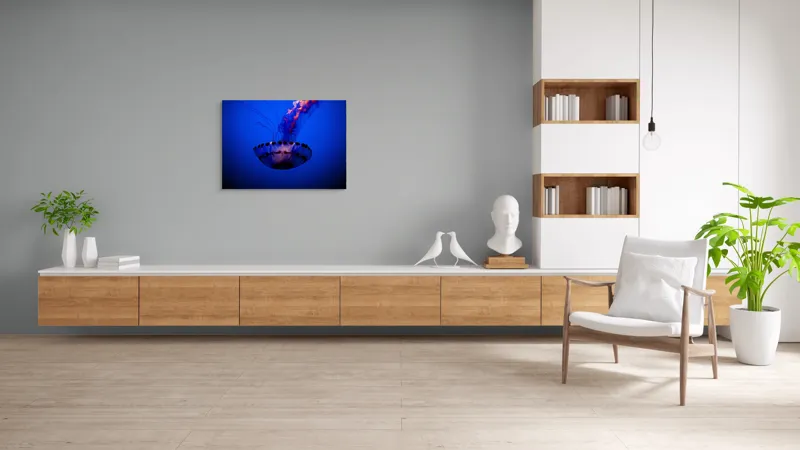 Tablou Canvas, "Meduza dansând în albastrul oceanului", Meduză, Lumină, Albastru, Frumusețe, Ocean, Grație, Mister, Eleganță, Tentacule, Natură., 100 x 70 cm – poza 6