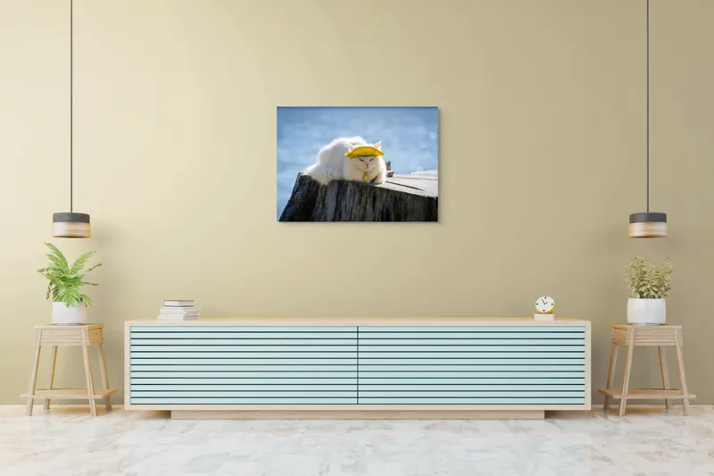Tablou Canvas Pisică pe Malul Mării - Relaxare și Odihnă Naturală, 100 x 70 cm – poza 4