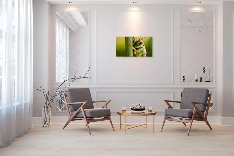 Tablou Canvas, "Lăcusta în prim-plan verde vibrant", Verde, Insectă, Ochii Mari, Antene, Frunză, Textură, Natură, Detaliu., 90 x 50 cm – poza 7