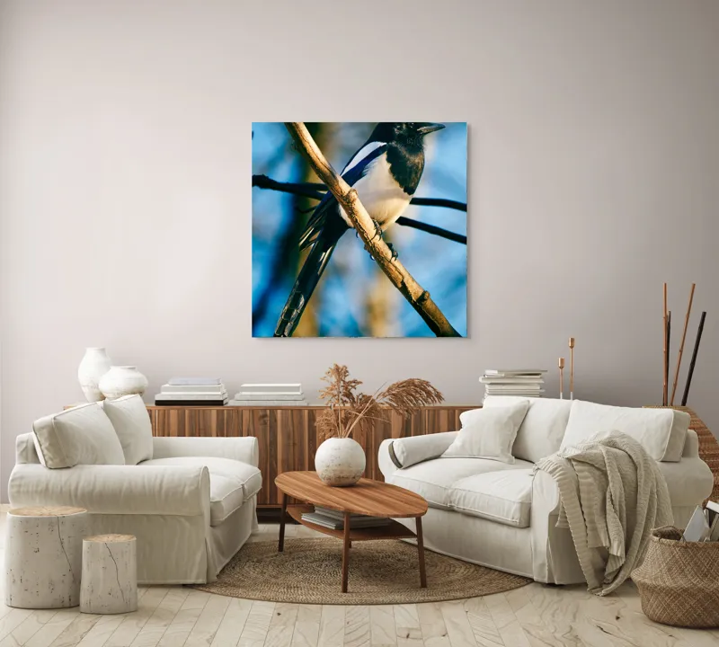 Tablou Canvas, "Coțofana în lumina dimineții de toamnă", Pasăre, Cracă, Cer, Pene, Natură, Contrast, Lumină, Frumusețe, Eleganță, Verticalitate, 100 x 100 cm – poza 3