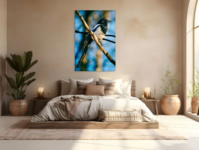 Tablou Canvas, "Coțofana în lumina dimineții de toamnă", Pasăre, Cracă, Cer, Pene, Natură, Contrast, Lumină, Frumusețe, Eleganță, Verticalitate, 100 x 150 cm – poza 3