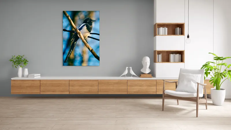 Tablou Canvas, "Coțofana în lumina dimineții de toamnă", Pasăre, Cracă, Cer, Pene, Natură, Contrast, Lumină, Frumusețe, Eleganță, Verticalitate, 100 x 150 cm – poza 8