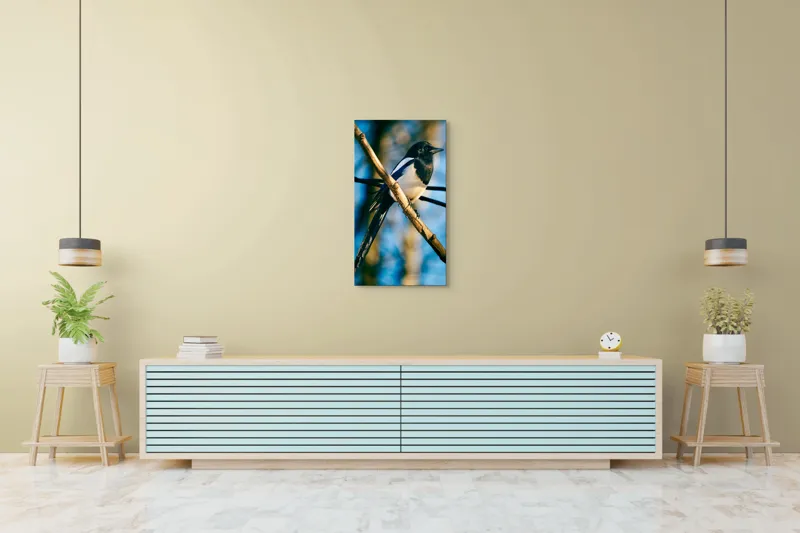 Tablou Canvas, "Coțofana în lumina dimineții de toamnă", Pasăre, Cracă, Cer, Pene, Natură, Contrast, Lumină, Frumusețe, Eleganță, Verticalitate, 50 x 90 cm – poza 6