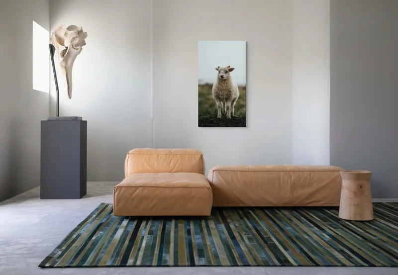 Tablou Canvas, "Mielul pe dealul înverzit", Pufos, Blând, Miel, Natura, Hornuri, Verde, Noroi, Cer, Singuratic, Tacut, 50 x 90 cm – poza 5
