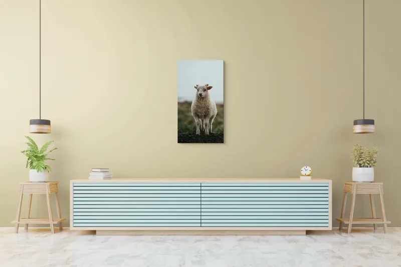 Tablou Canvas, "Mielul pe dealul înverzit", Pufos, Blând, Miel, Natura, Hornuri, Verde, Noroi, Cer, Singuratic, Tacut, 50 x 90 cm – poza 6