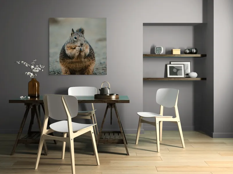 Tablou Canvas, "Veverița savurând o gustare gustoasă", 100 x 100 cm – poza 6
