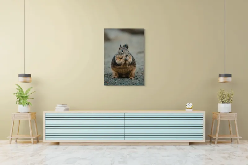 Tablou Canvas, "Veverița savurând o gustare gustoasă", 70 x 100 cm – poza 5