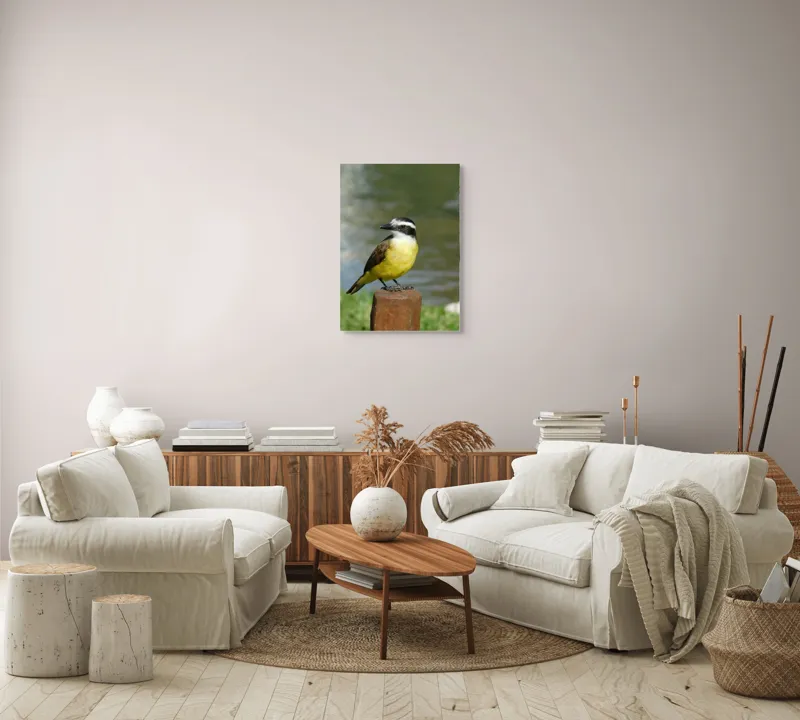 Tablou Canvas, "Pitulicea pe stâlpul de lemn", Pasăre, Galben, Maro, Negru, Alb, Aripioare, Cioc, Verde, Apă, 50 x 70 cm – poza 4