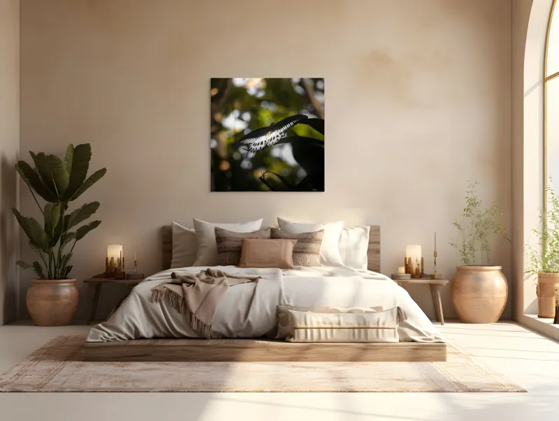 Tablou Canvas, "Fluture în lumina naturii tropicale", Fluture, Fragil, Zbor, Natură, Umbre, Lumină, Aripi, Frumusețe, 100 x 100 cm – poza 4