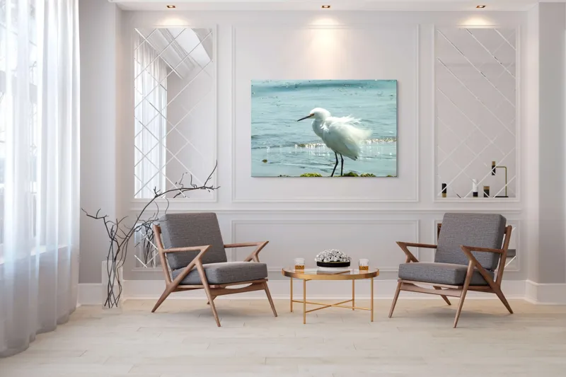 Tablou Canvas, "Egreta pe malul mării albastre", Pasăre, Plajă, Apă, Valuri, Alge, Reflecții, Pene, Bețele, Ocean, Lumină, 150 x 100 cm – poza 7