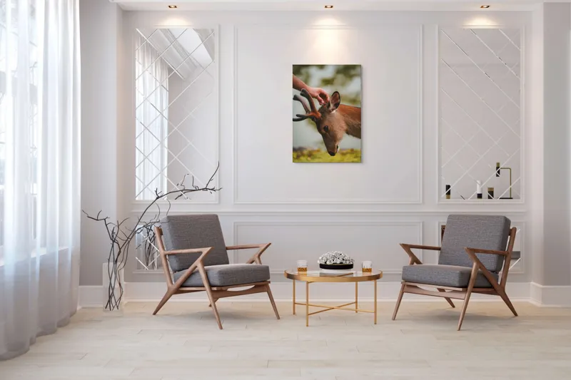 Tablou Canvas, "Mângâierea blândă a cerbului tânăr", Natură, Căprioară, Antlers, Mângâiere, Serenitate, Peisaj, Seninătate, 70 x 100 cm – poza 8