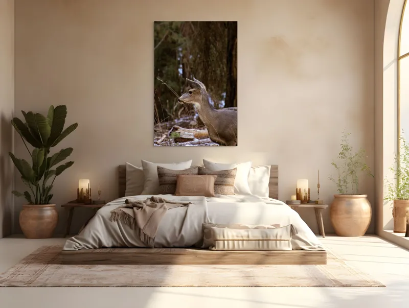 Tablou Canvas, "Căprioară printre copaci de iarnă", Cerb, Pădure, Natură, Blană, Vânătoare, Sălbăticie, Pașnic, Tăcut., 100 x 150 cm – poza 3