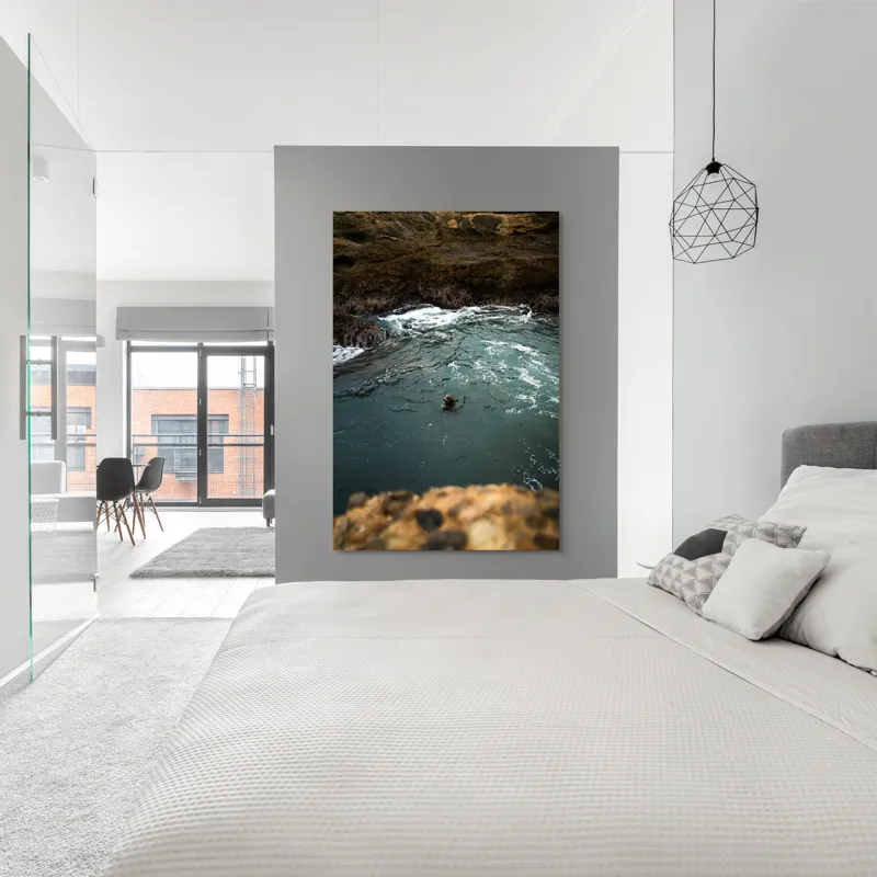 Tablou Canvas, "Foca în apele oceanului liniștite", Ocean, Focă, Valuri, Stânci, Apă, Natură, Liniște., 100 x 150 cm – poza 5