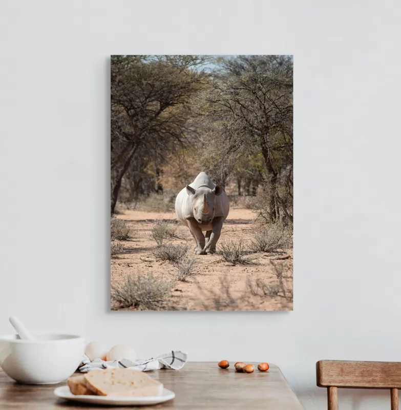 Tablou Canvas Rinocer în Savană Africană Peisaj Sălbatic, 50 x 70 cm – poza 3