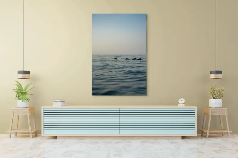 Tablou Canvas, "Delfini în dansul dimineții marine", Ocean, Delfini, Valuri, Orizont, Cer, Apus, 100 x 150 cm – poza 4