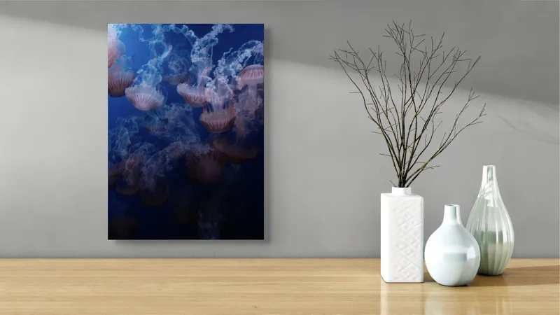 Tablou Canvas, "Dansul grațios al meduzelor colorate", Eteric, Grațios, Albastru, Misterios, Acvatic, Delicat, Fluid, Lumină, Vibrant, Calm, 39 x 54 cm – poza 4