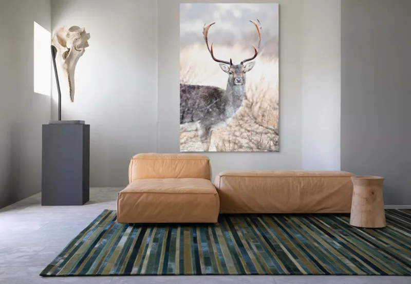 Tablou Canvas, "Cerbul solitar în lumina dimineții", Cerb, Majestic, Antlers, Natură, Frumusețe, Sălbatic, Peisaj, Eleganță, 100 x 150 cm – poza 7
