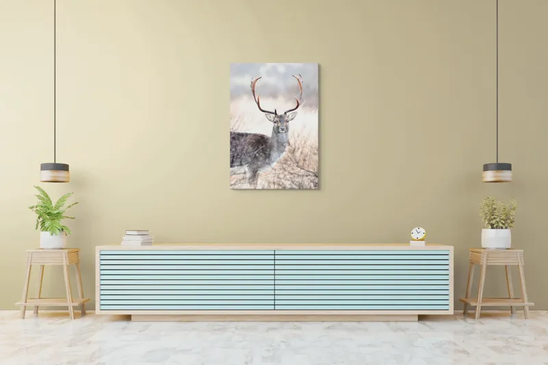 Tablou Canvas, "Cerbul solitar în lumina dimineții", Cerb, Majestic, Antlers, Natură, Frumusețe, Sălbatic, Peisaj, Eleganță, 70 x 100 cm – poza 5