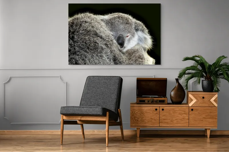 Tablou Canvas, "Visul liniștit al puiului de koala", Somn, Blândețe, Căldură, Blană, Koala, Liniște, Odihnă, 150 x 100 cm – poza 8
