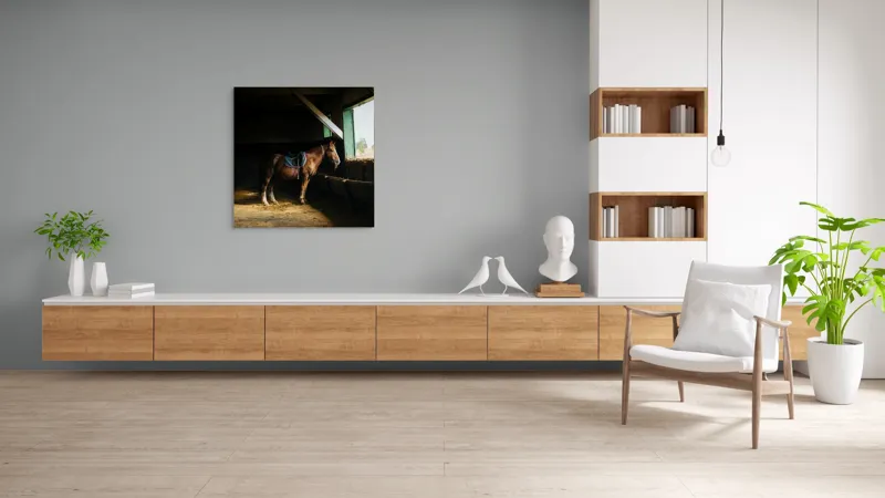 Tablou Canvas, "Cal odihnindu-se în grajd liniștit", Cal, Grajd, Lumină, Sadelă, Fereastră, Tranquilitate, Umbră, Relaxare., 100 x 100 cm – poza 8