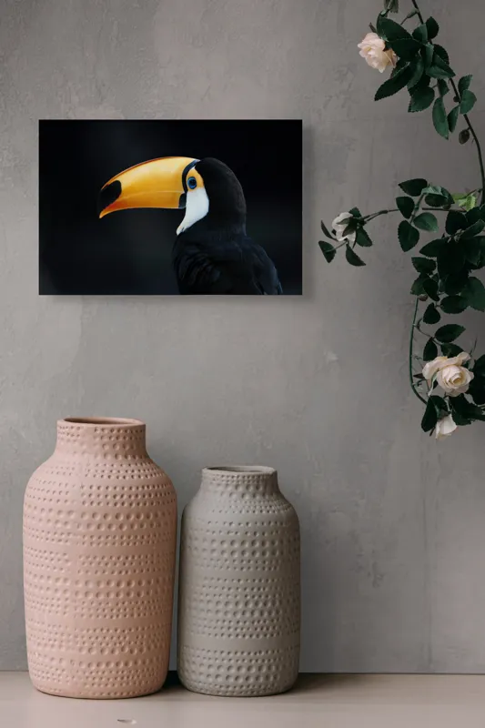 Tablou Canvas, "Tucanul în noapte liniștitoare", Pasăre, Tucan, Cioc, Portocaliu, Negru, Ochi, Contrast, Profil, Exotică, 39 x 26 cm – poza 4