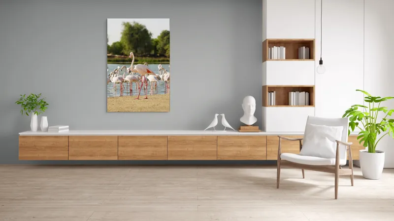 Tablou Canvas, "Grația flamingo la apus de soare", Flamingo, Lac, Nisip, Verdeturi, Cer, Pene, Picioare, Grup, Apa, Peisaj, 100 x 150 cm – poza 8