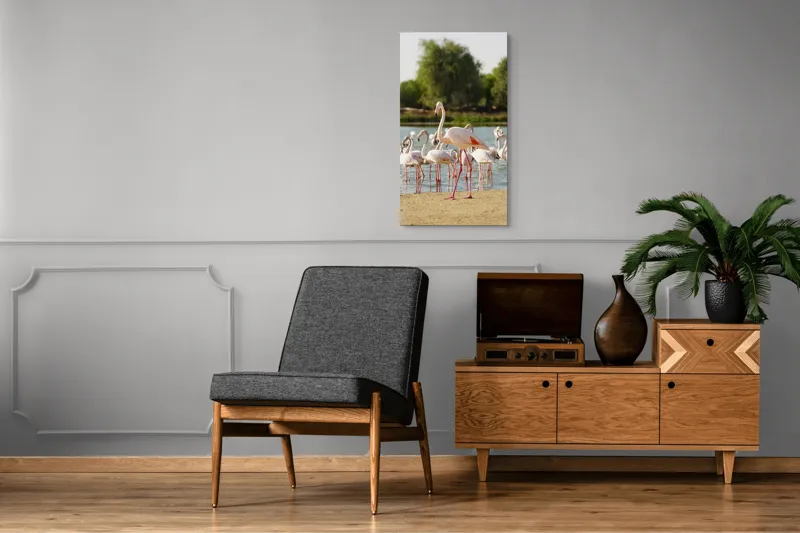 Tablou Canvas, "Grația flamingo la apus de soare", Flamingo, Lac, Nisip, Verdeturi, Cer, Pene, Picioare, Grup, Apa, Peisaj, 50 x 90 cm – poza 8