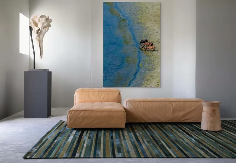 Tablou Canvas, "Trei cai lângă apă liniștită", Ape, Cai, Iarbă, Mal, Natură, Liniște, Reflecție., 100 x 150 cm – poza 7