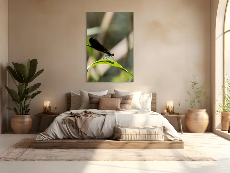Tablou Canvas, "Libelula odihnindu-se pe frunză verde", Libelulă, Frunză, Umbră, Natură, Verde, Zburătoare, Delicatețe, Antene., 100 x 150 cm – poza 3