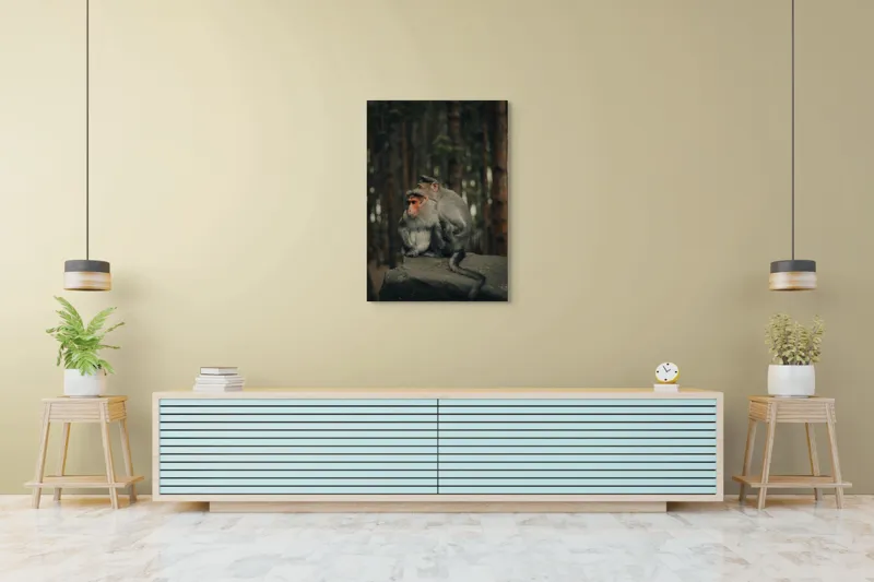 Tablou Canvas, "Două maimuțe în pădure liniștită", Maimuțe, Pădure, Frunze, Tulpini, Copaci, Timp, Liniște, Contemplare, Solidaritate, Natura, 70 x 100 cm – poza 5