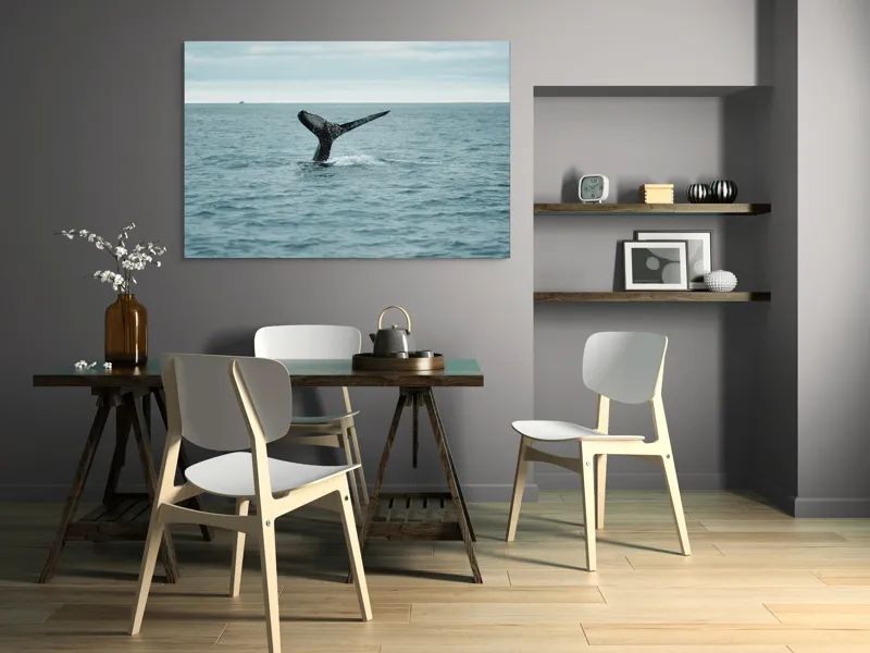 Tablou Canvas, "Coada impunătoare a balenei albastre", Ocean, Balena, Coada, Valuri, Cer, Liber, Apă, Natură., 150 x 100 cm – poza 5