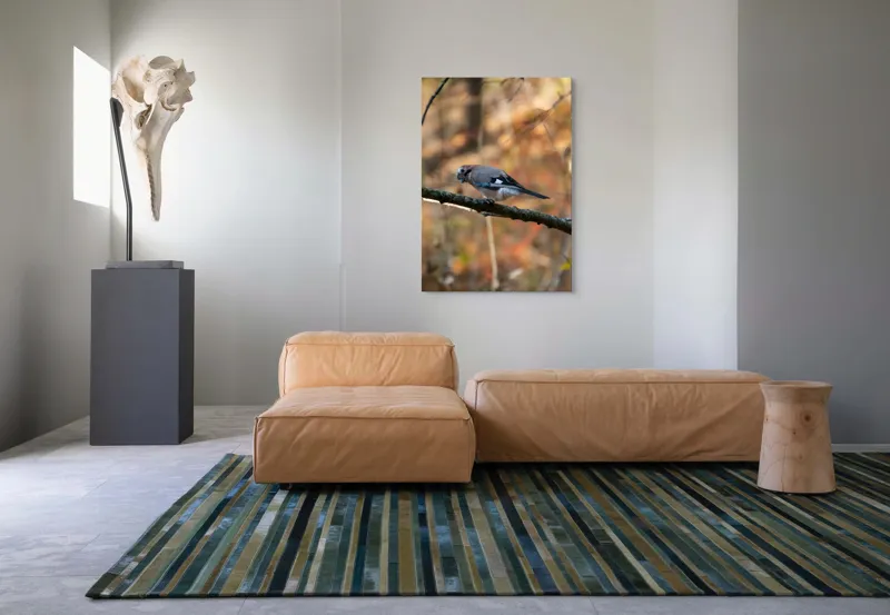 Tablou Canvas, "Pasărea contemplativă în pădurea de toamnă", Pasăre, Ramură, Penaj, Pădure, Toamnă, Culoare, Linie, Penaj, Observare, 70 x 100 cm – poza 7