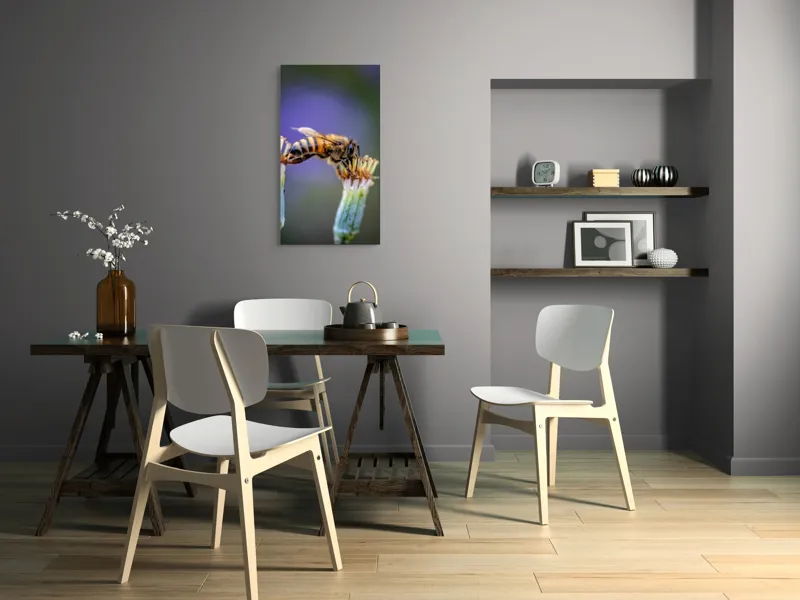 Tablou Canvas, "Albina lucrătoare pe floare delicată", Albină, Polen, Flori, Natural, Fragilitate, Echilibru, Natură, Violet, Verde, Antene, Aripi, 50 x 90 cm – poza 4