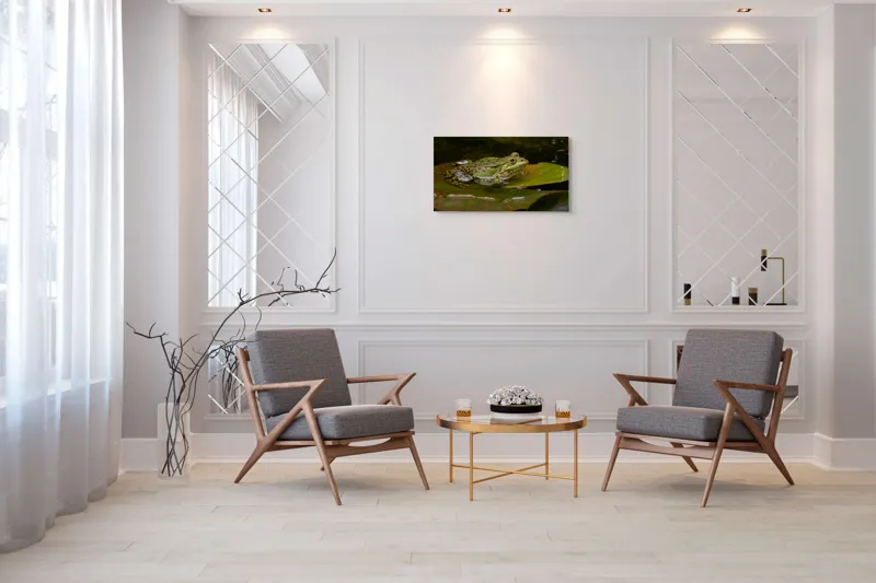 Tablou Canvas, "Broasca odihnindu-se pe o frunză", Broască, Apă, Frunză, Ochi, Natură, Verde, Reflecție, Piele, Habitat, Calm., 90 x 50 cm – poza 7