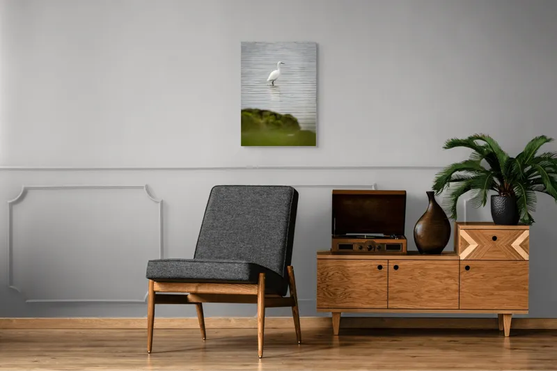Tablou Canvas, "Egreta solitară pe lac liniștit", Pasăre, Apă, Reflecție, Stânci, Tranquilitate, Natură, Eleganță, 50 x 70 cm – poza 8