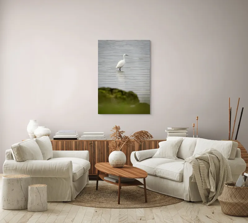 Tablou Canvas, "Egreta solitară pe lac liniștit", Pasăre, Apă, Reflecție, Stânci, Tranquilitate, Natură, Eleganță, 70 x 100 cm – poza 4