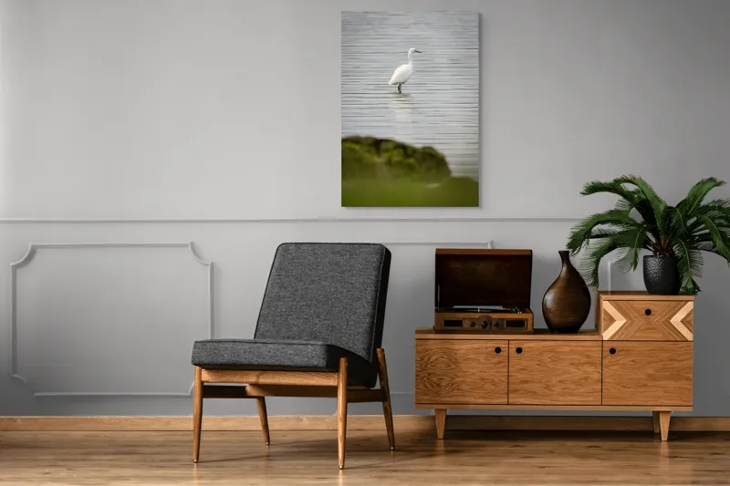 Tablou Canvas, "Egreta solitară pe lac liniștit", Pasăre, Apă, Reflecție, Stânci, Tranquilitate, Natură, Eleganță, 70 x 100 cm – poza 6
