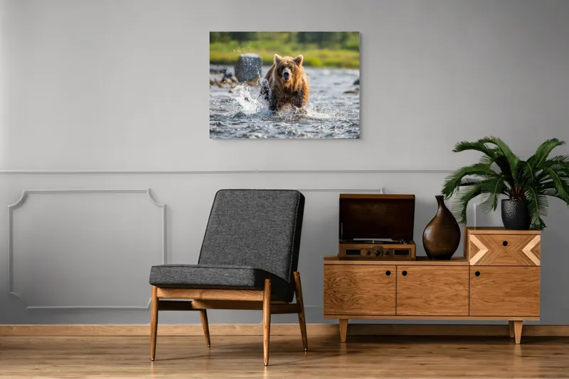 Tablou Canvas, "Ursul în bătaia valurilor repezi", Apă, Urs, Sălbăticie, Natură, Aventurează, Stropi, Putere, Concentrare, Culoare, 100 x 70 cm – poza 8